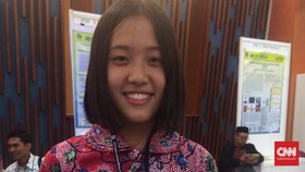 Limbah Plastik Jadi Listrik, Buah Karya Angelica