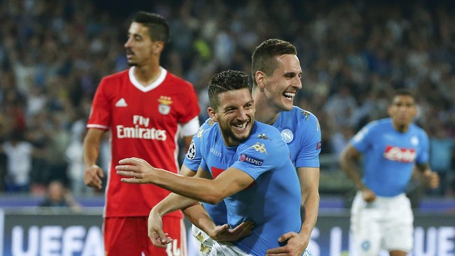 PSG dan Barcelona tercatat sebagai tim yang meraih kemenangan di kandang lawan. Napoli dan PSG meraih kemenangan terbesar pada hari kedua Liga Champions.