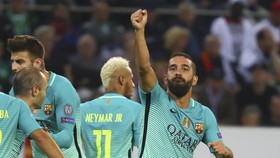 Barcelona Curi Tiga Poin di Kandang Gladbach