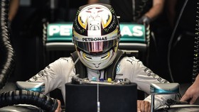 Hamilton Tercepat di FP2 GP Malaysia