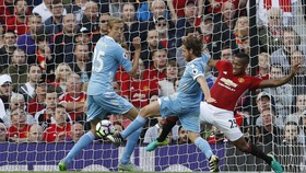 Gol Joe Allen Bikin Stoke Tahan Imbang MU 1-1