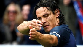 Edinson Cavani Pahlawan Kemenangan PSG atas Bordeaux