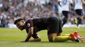 Guardiola: Aguero Sejajar Messi