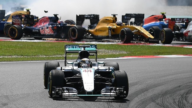 Bos Red Bull Racing Christian Horner menganggap bakal sulit bagi tim-tim lain mengalahkan dominasi Mercedes dengan pebalap dan mesin terbaik mereka.