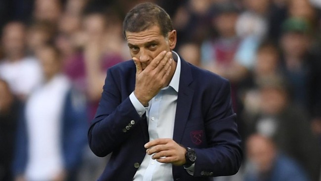 Manajer West Ham Slaven Bilic kesal harus bertemu tim kuat lagi, Manchester United, di Piala Liga, usai mengalahkan Chelsea di Stadion London.