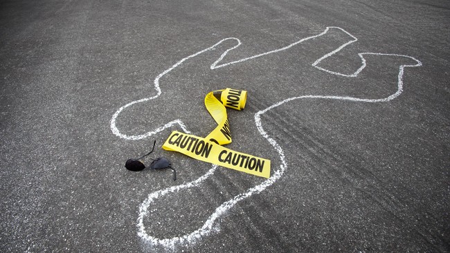 Perempuan 21 tahun berinisial SS tewas mengenaskan setelah dibunuh, dimutilasi, dan dibakar suaminya di Ciranggon, Majalaya, Karawang, Jawa Barat.