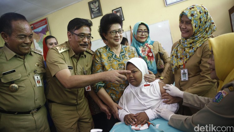 Kadang, video anak yang nangis saat disuntik bikin kita tertawa karena merasa lucu. Tapi ada nggak ya dampaknya buat si anak?