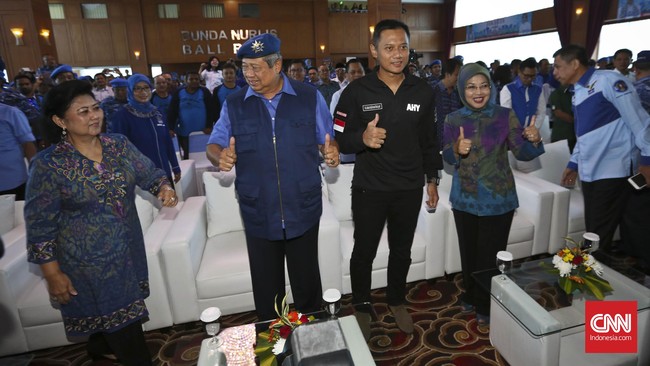 Rapat pleno evaluasi Pilkada 2017 yang digelar Partai Demokrat belum menentukan sikap soal dukungan di putaran dua Pilkada DKI Jakarta.