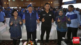 Kuatkan Pasukan Sebelum ke KPUD DKI, Agus-Sylvi Ditemani SBY