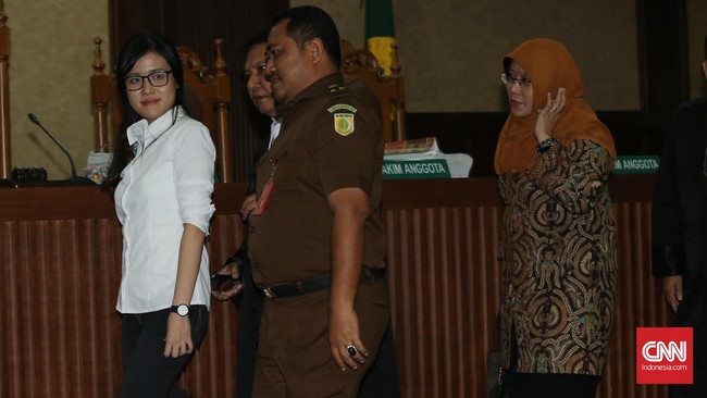 Jaksa Penuntut Umum menyebut kuasa hukum Jessica Wongso hanya berupaya menarik simpati publik melalui nota pembelaan setebal empat ribu halaman.