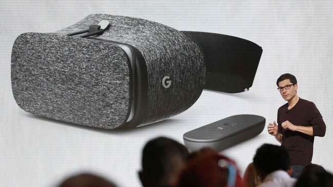 Daydream View adalah tindak lanjut dari Daydream yang merupakan standar desain referensi dari Google untuk peranti keras dan peranti lunak VR.