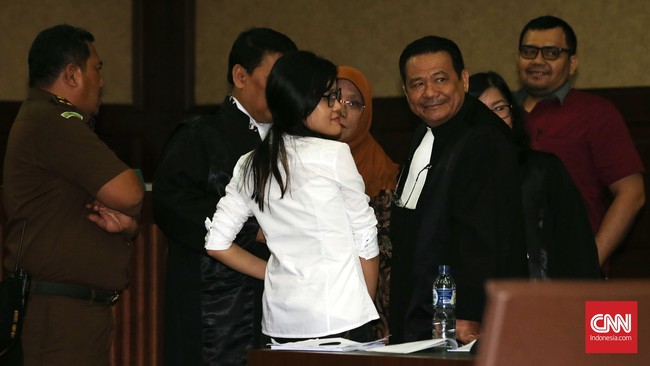 Otto Hasibuan menyatakan apabila jaksa yakin kliennya bersalah maka dapat dituntut hukuman mati, bukan pidana 20  tahun penjara.