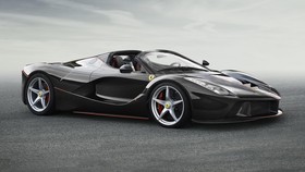 Ferrari Kantongi US$10 Juta Hasil Lelang Satu Unit Supercar