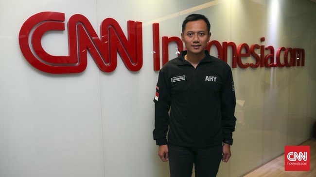 Ada satu syarat bagi para selebriti jika mau menjadi tim sukses pasangan Agus-Sylvi di Pilkada DKI Jakarta, yaitu memiliki satu hati dan kesepahaman.