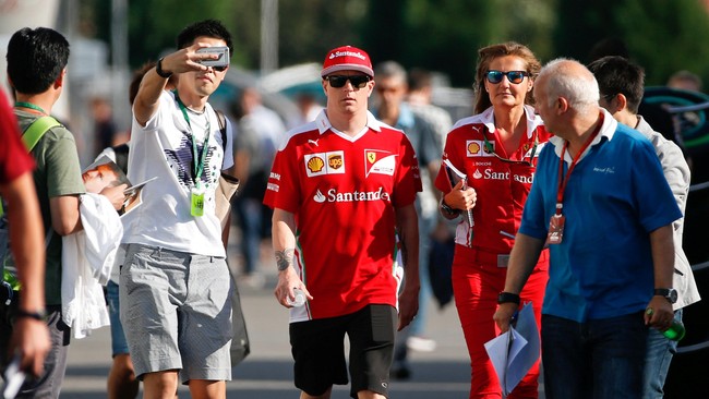 Insiden bendera biru menambah kekesalan Kimi Raikkonen di GP Jepang. Sebelumnya, Raikkonen mendapatkan penalti penurunan grid karena pergantian gearbox.