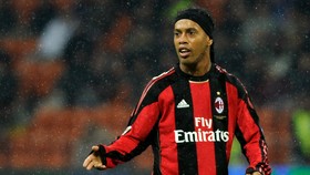 'Ronaldinho Lebih Hebat dari Pele, Maradona, dan Zidane'