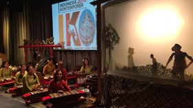 Maestro Gamelan Kolaborasi dengan Musisi Inggris di London