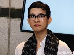Keputusan Oscar Lawalata Jadi Perempuan