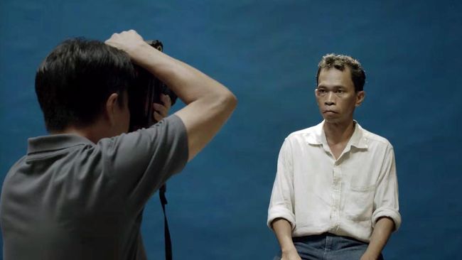 Pada hari pertama penayangan, film Istirahatlah Kata-kata mendapat animo besar sehingga bertambah tempat tayangnya dari 19 menjadi 28 bioskop di 16 kota.