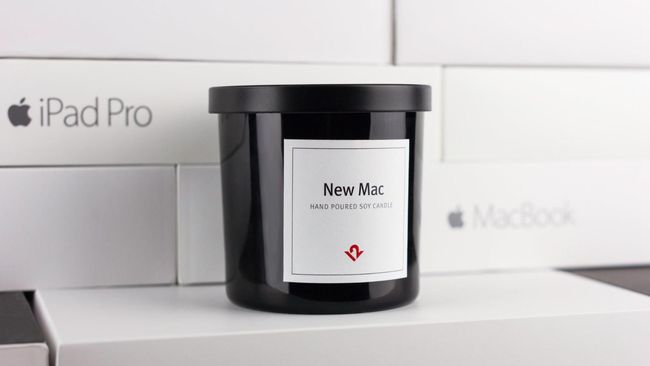 New Mac Candle menguarkan aroma mint, peach, kemangi, lavender, jeruk mandarin, daun sage, plus aroma produk baru Apple.