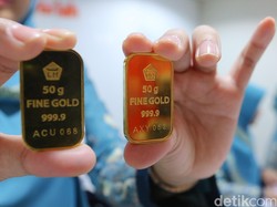 Harga Emas Antam Turun Rp 4.000