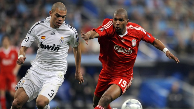 Ryan Babel merasa saat berada di Liverpool bisa menjadi seorang bintang bak Cristiano Ronaldo. Namun, manajer The Reds kala itu, Rafa Benitez, mengecewakannya.