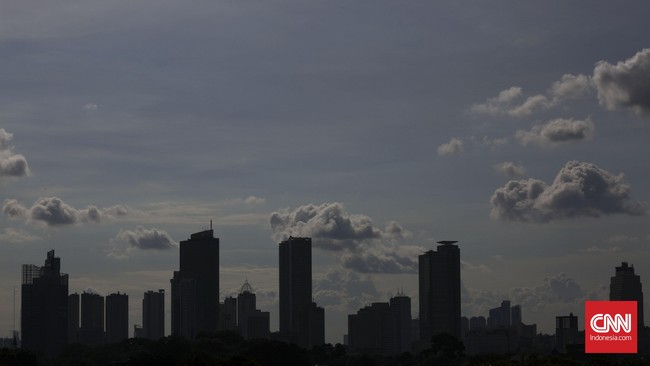 Hal itu terlihat dari empat perusahaan terbuka (emiten) besar properti yang rata-rata mencatatkan penurunan pendapatan dan laba bersih.