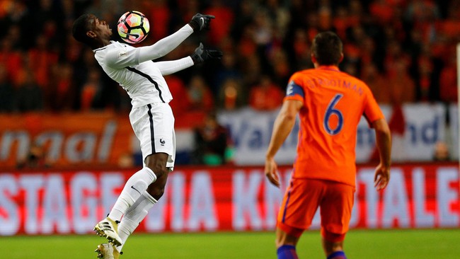 Paul Pogba menjadi pahlawan kemenangan Perancis atas Belanda dalam laga kualifikasi Piala Dunia 2018. Pogba pun dipuji, Pogba pun klaim ia seperti Andrea Pirlo.