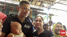 Agus Yudhoyono Blusukan, Annisa Pohan Jadi Bintang
