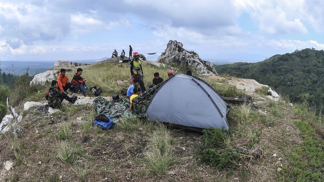 Sensasi Petualangan di Ketinggian Gunung Hawu