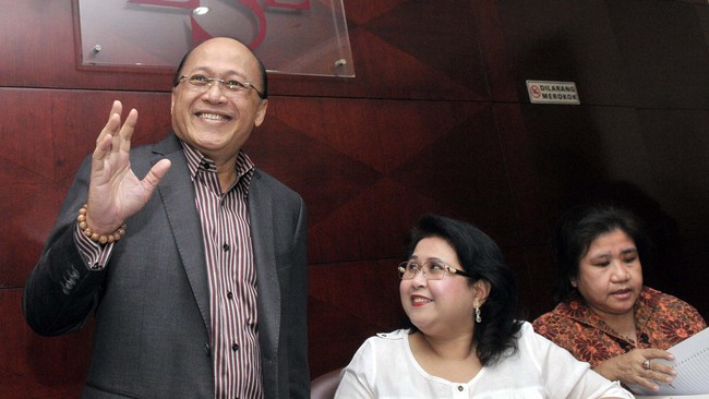 Motivator Mario Teguh mendatangi Polda Metro Jaya, Jumat (11/8) siang ini. Ia diperiksa soal kasus dugaan penipuan dan penggelapan.