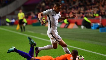 Liputan Olahraga CNN Sport : Andrew Jung Bisa Bantu Layvin Kurzawa Adaptasi di Persib