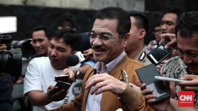 Eks Menteri Dalam Negeri Gamawan Fauzi menangkan konsorsium Percetakan Negara RI setelah mendengar usulan Sugiharto, anak buahnya yang kini berstatus terdakwa.
