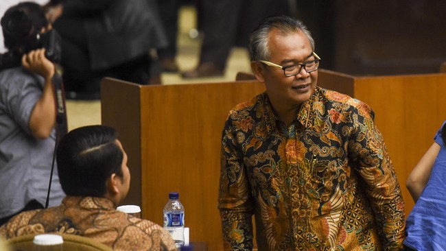Mohammad Saleh akan memegang jabatan Ketua DPD hingga tahun 2017. Ia ingin fokus memperkuat posisi tawar DPD.