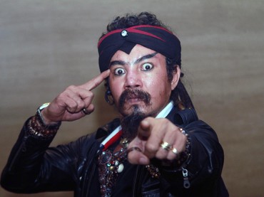 img-title Limbad Hampir Ditolak Masuk Jeddah Gegara Taring, Sempat Diteriaki Petugas Imigrasi