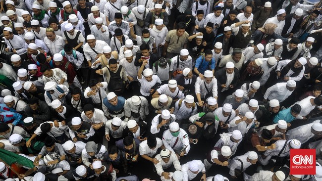 Plt Gubernur Jakarta Sumarsono mengatakan, sekolah, kantor dan birokrasi tidak diliburkan saat aksi unjuk rasa itu.