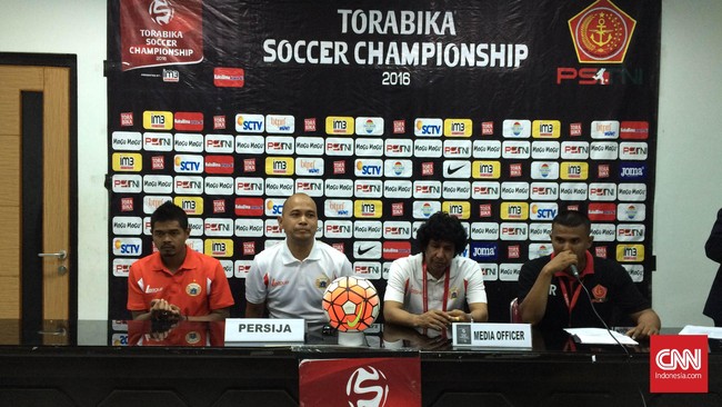 Bambang Pamungkas menegaskan bahwa Persija Jakarta tak layak berada di papan bawah karena itu mereka harus terus berjuang.