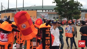 Jakmania Sukses Buat PS.TNI Gugup