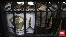 Protes Anti-Ahok: Dari Pengajian Hingga Facebook