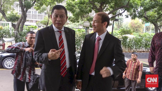 Ignasius Jonan dan Arcandra Tahar menegaskan siap untuk bekerja sama usai dilantik sebagai Menteri dan Wakil Menteri Energi dan Sumber Daya Mineral (ESDM).