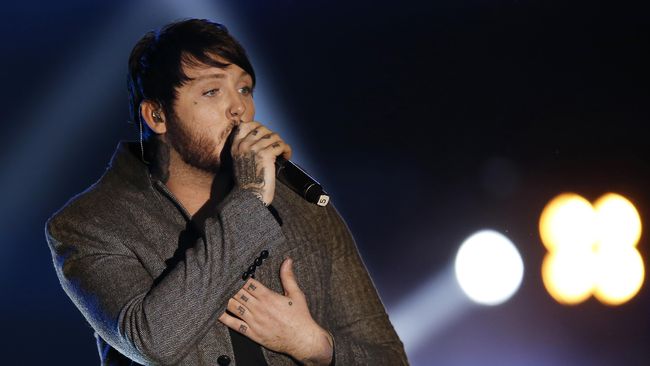 James Arthur mengakui bahwa dirinya berkenalan dengan banyak perempuan lewat online, dalam buku autobiografi yang diterbitkan 5 Oktober mendatang.
