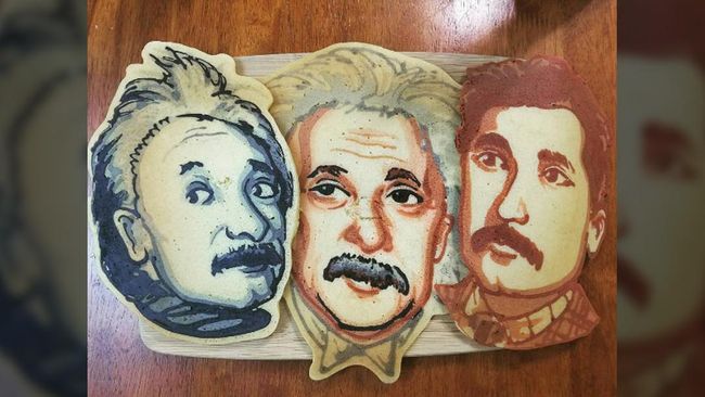 Setelah The Beatles, Daniel Drake membuat pancake bergambar calon presiden Amerika Serikat, Hillary Clinton dan Donald Trump.