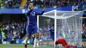 Lumat Everton, Chelsea Gusur ManCity dari Puncak Klasemen