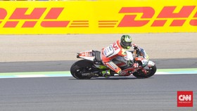 Crutchlow Juara GP Australia, Rossi Runner-Up