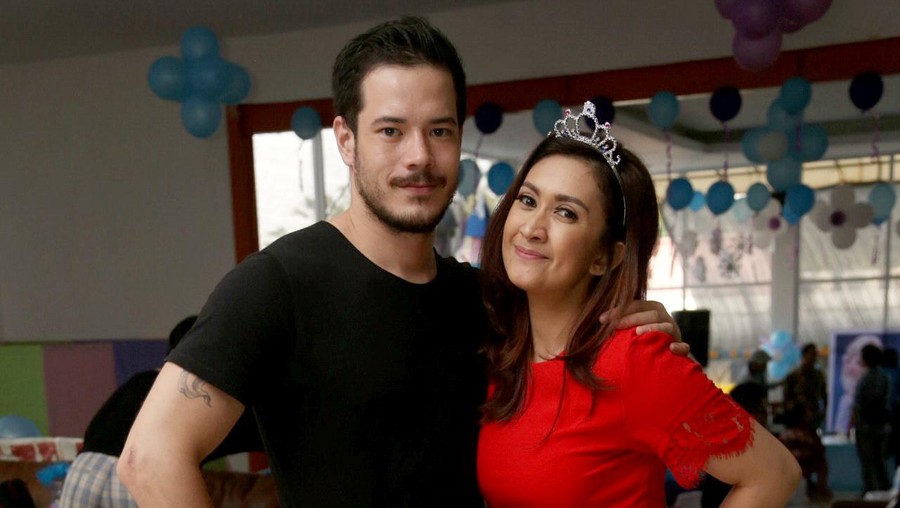 Nafa Urbach dan Zack Lee Nafa Urbach dan Zack Lee
