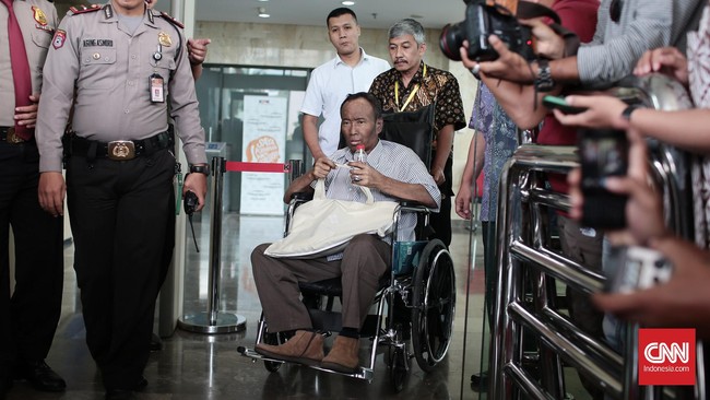 PPATK siap menganalisa aliran dana para pihak yang diduga menerima uang dalam kasus dugaan korupsi e-KTP.
