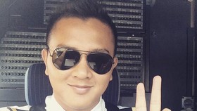 Ini Rasanya Di Balik Kemudi Pesawat dan Terbang Pertama Kali