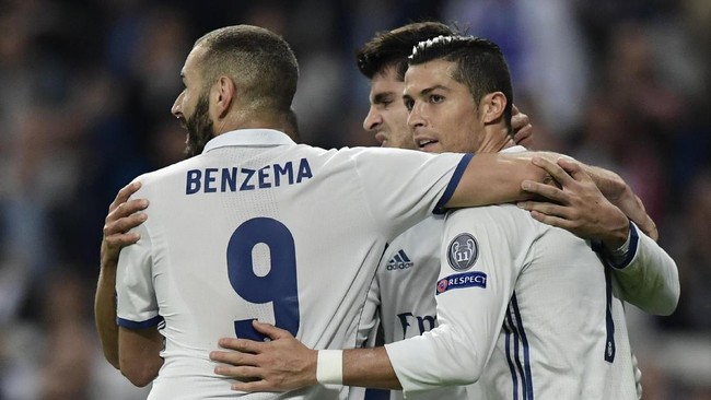 Zinedine Zidane menegaskan dirinya tak pilih kasih dalam hal penentuan pemain yang diplot sebagai penyerang utama Real Madrid musim ini.