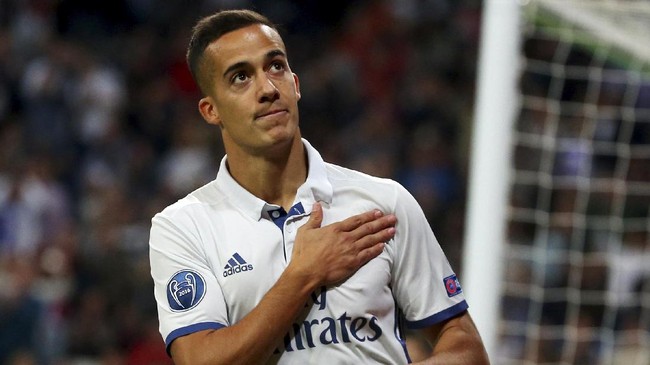Lucas Vazquez merupakan pemain teranyar yang memperpanjang kontrak dengan Real Madrid. Sebelumnya, El Real memperpanjang kontrak Toni Kroos dan Luka Modric.