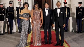 Gaun Makan Malam 'Terakhir' Michelle Obama